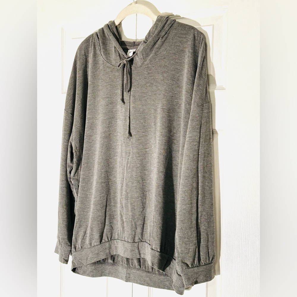 BP Gray Lightweight Slouchy Relaxed Long Sleeve Hoodie, Like New - Picture 3 of 6